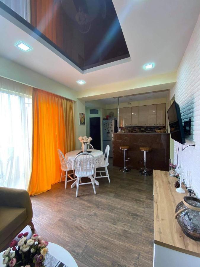 Appartement Apartament Victoria à Tbilissi Extérieur photo